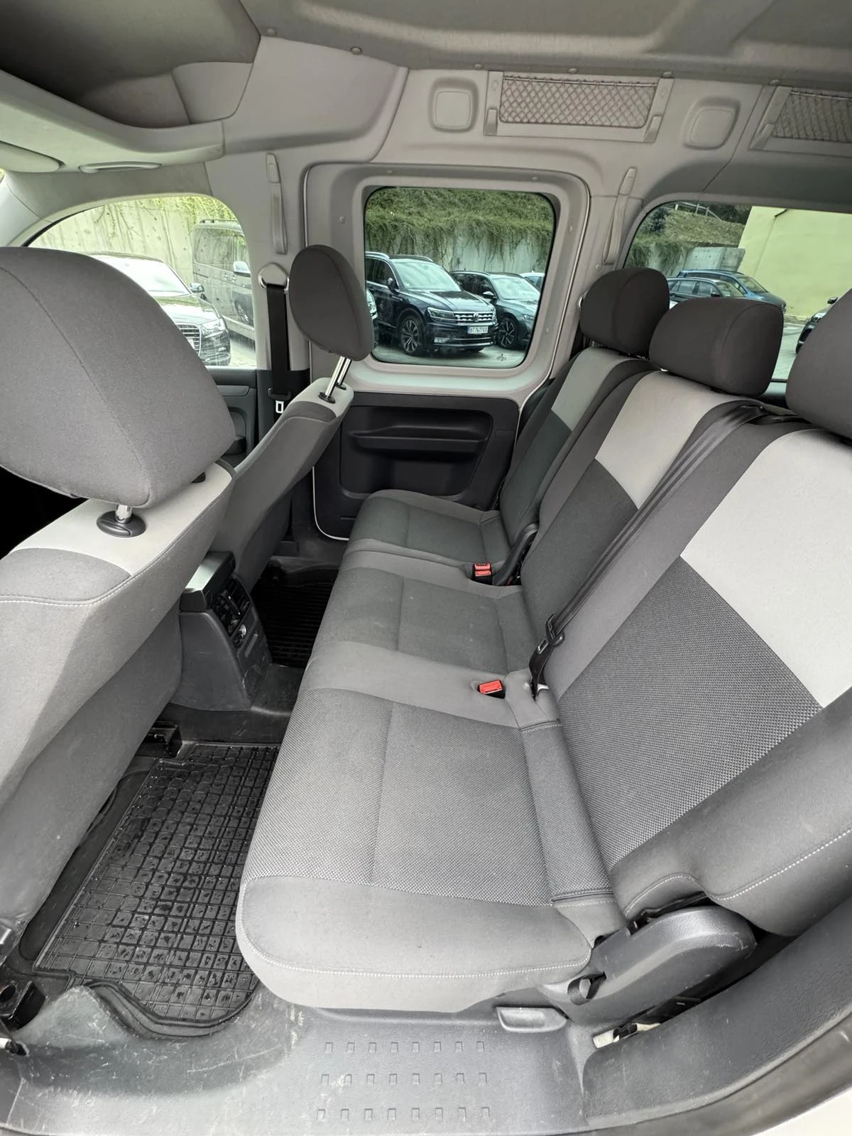VW Caddy MAXI | Mobile.bg — изображение 11