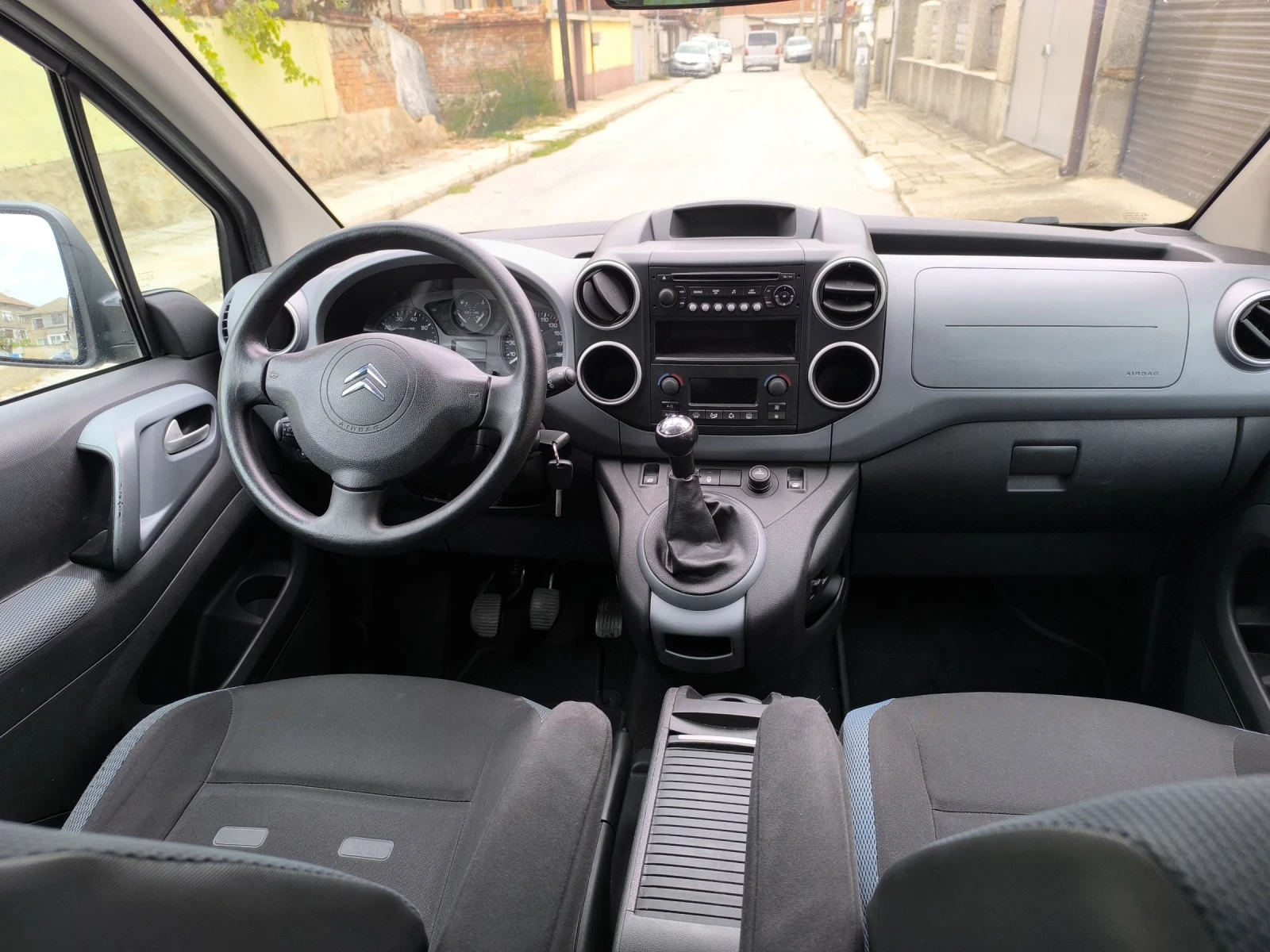 Citroen Berlingo 1.6 xtr - изображение 8