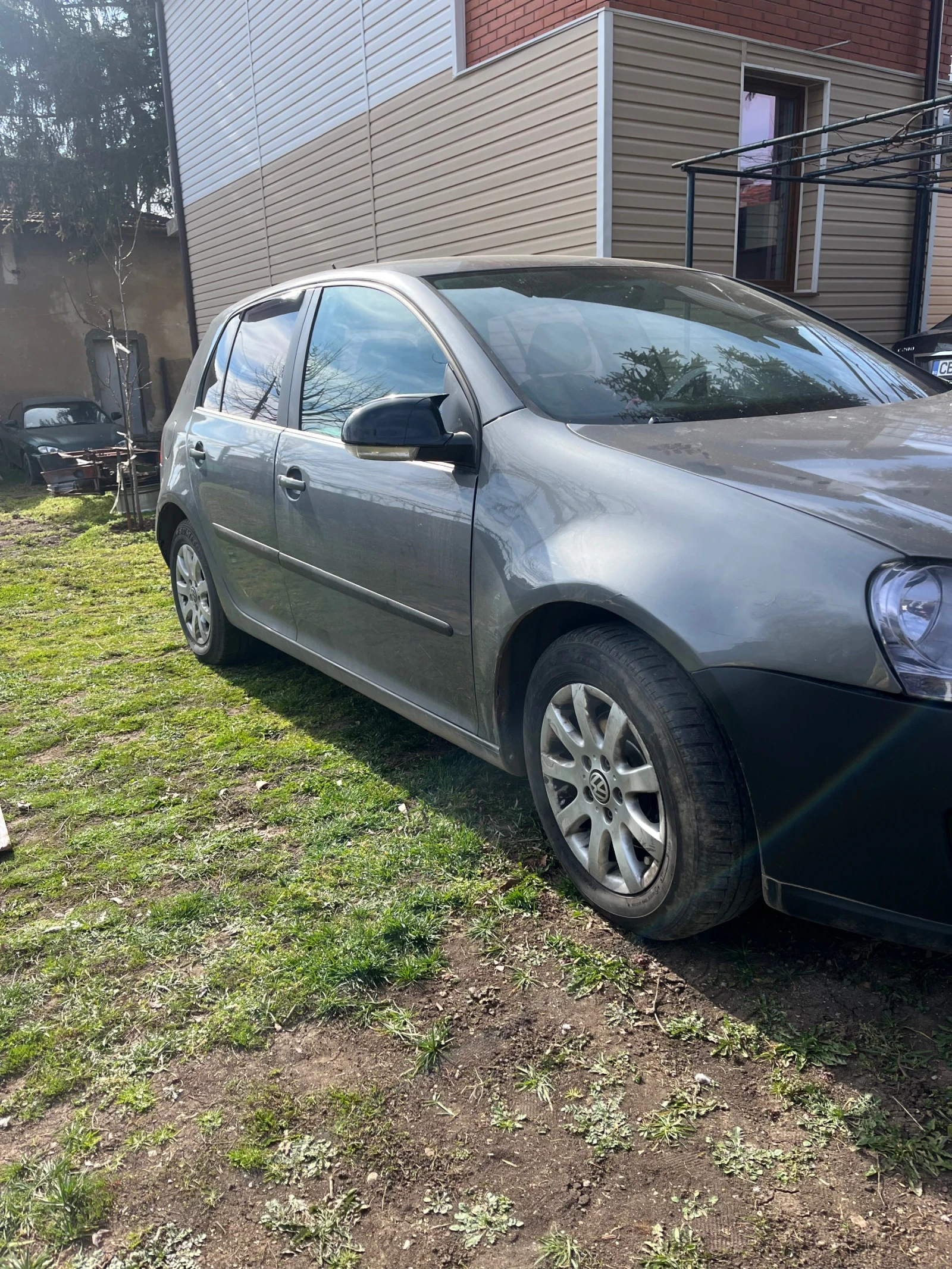 VW Golf 1.9 105кс-6скорости, снимка 2 - Автомобили и джипове - 53799059