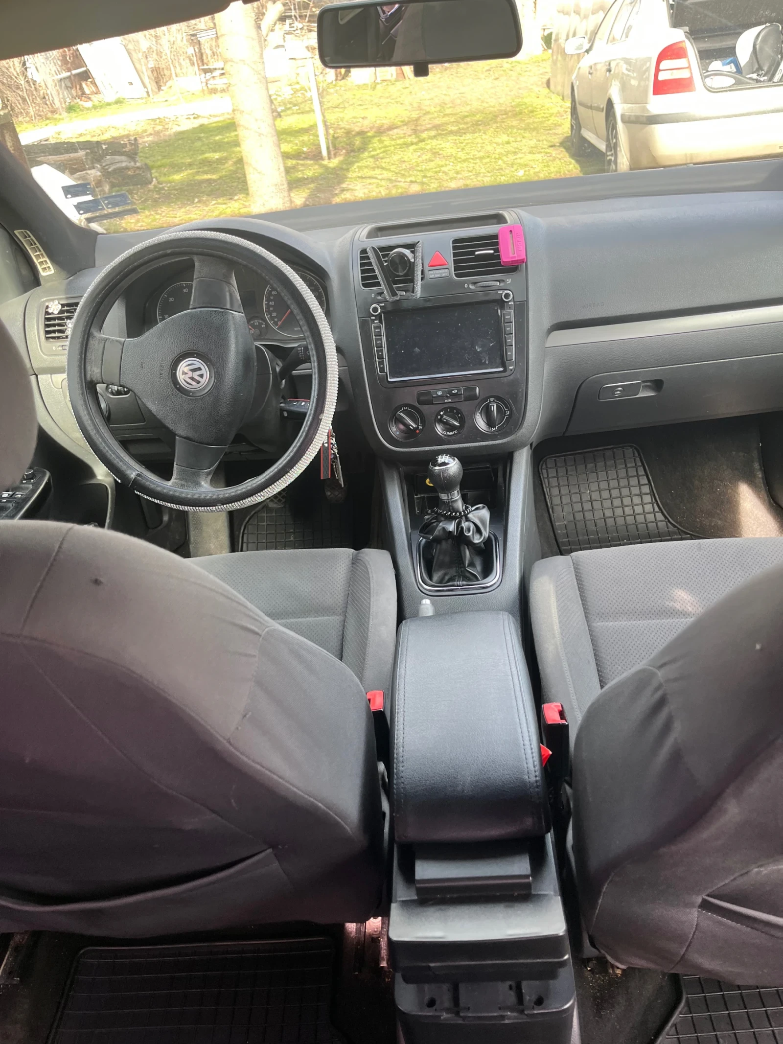 VW Golf 1.9 105кс-6скорости, снимка 7 - Автомобили и джипове - 53799059