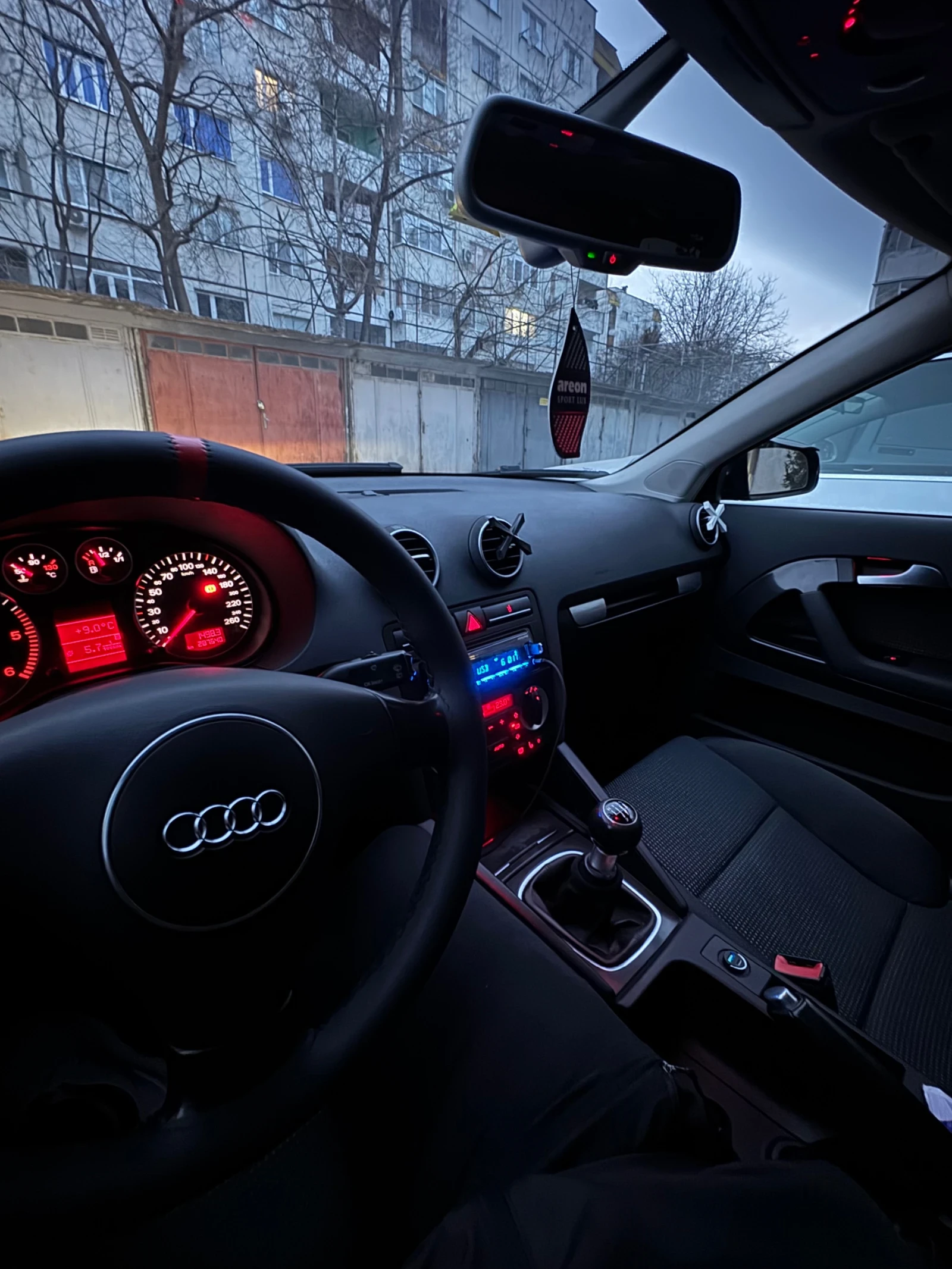 Audi A3 1.9 TDI, снимка 10 - Автомобили и джипове - 53759350