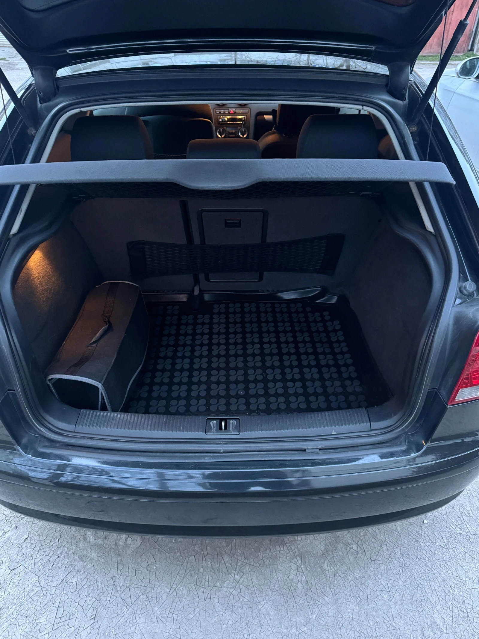 Audi A3 1.9 TDI, снимка 6 - Автомобили и джипове - 53759350