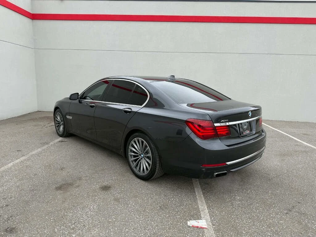 BMW 750 !xDrive!* АвтоКредит* Цена до БГ* , снимка 6 - Автомобили и джипове - 53804672