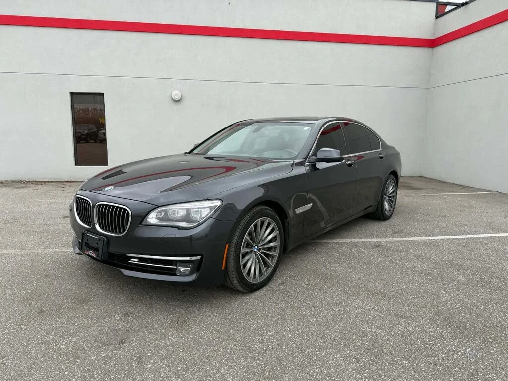 BMW 750 !xDrive!* АвтоКредит* Цена до БГ* , снимка 5 - Автомобили и джипове - 53804672
