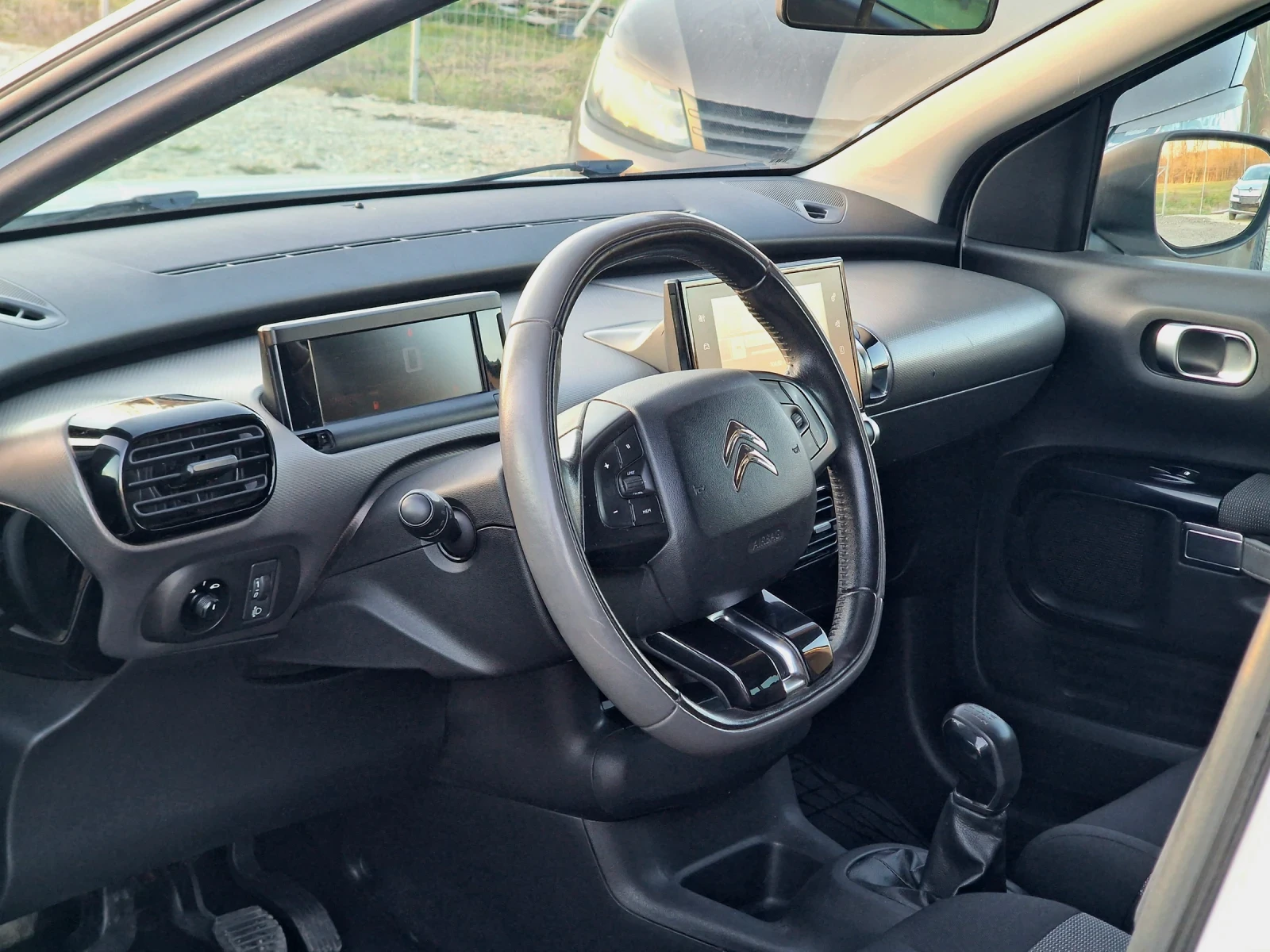 Citroen C4 Cactus 1.6HDI* 100кс* , снимка 8 - Автомобили и джипове - 53858333