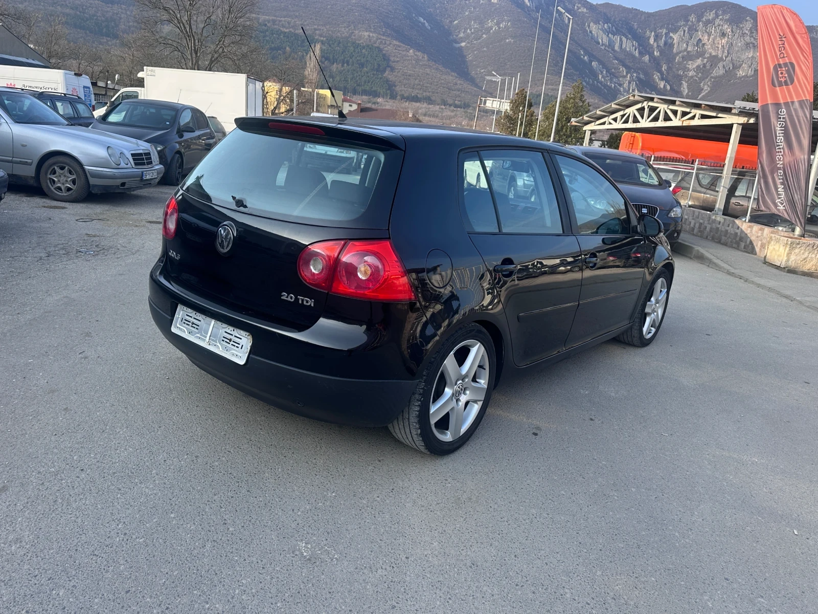 VW Golf 2.0TDI - КЛИМАТРОНИК, снимка 5 - Автомобили и джипове - 53868699
