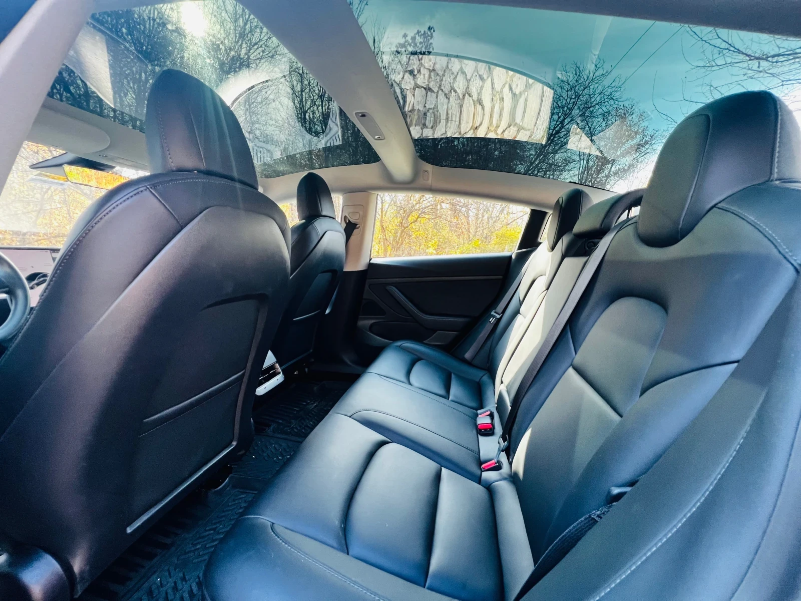 Tesla Model 3, снимка 8 - Автомобили и джипове - 53971889