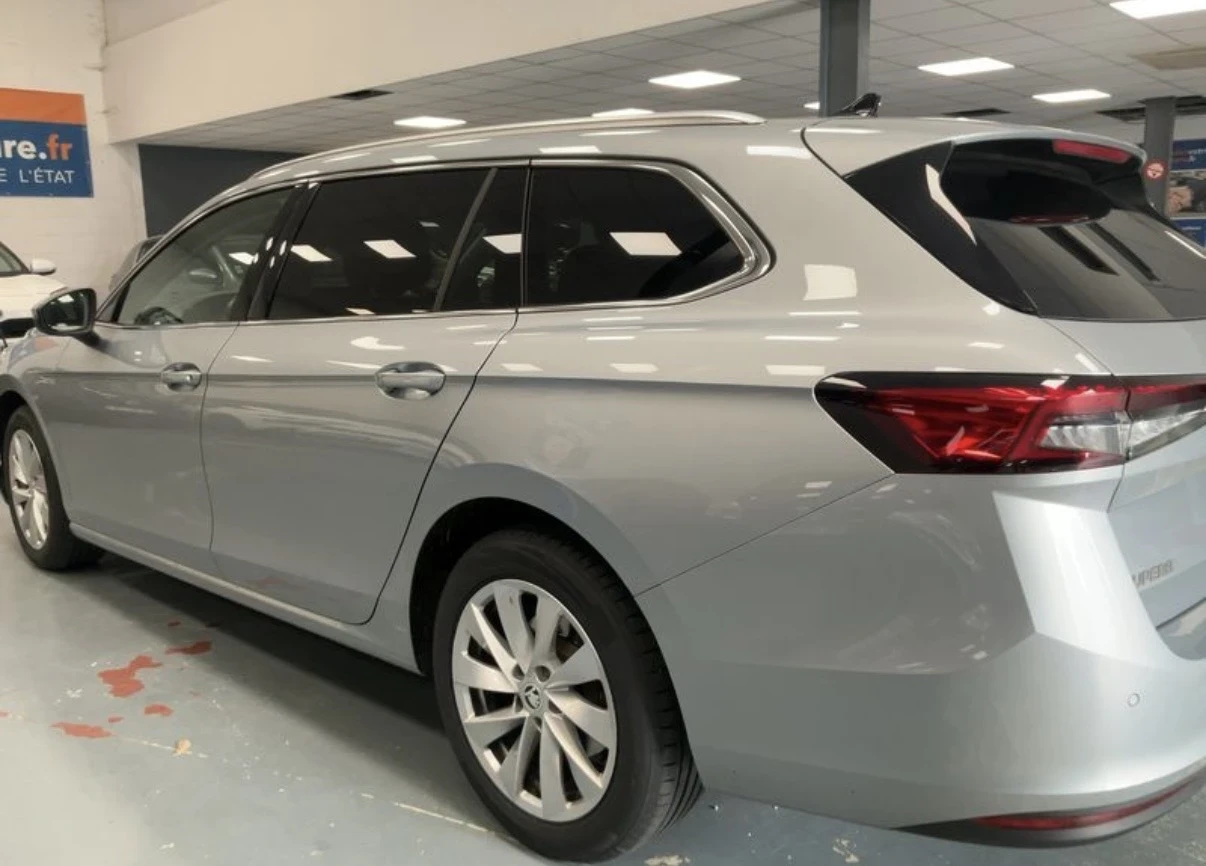 Skoda Superb 2.0TDI#SELECTION#DISTR#NAVI#CAMERA#ПОДГРЕВ, снимка 5 - Автомобили и джипове - 53990534