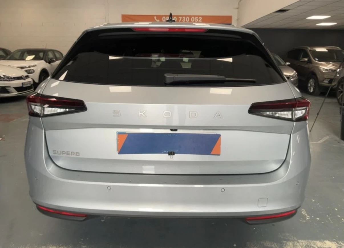 Skoda Superb 2.0TDI#SELECTION#DISTR#NAVI#CAMERA#ПОДГРЕВ, снимка 8 - Автомобили и джипове - 53990534