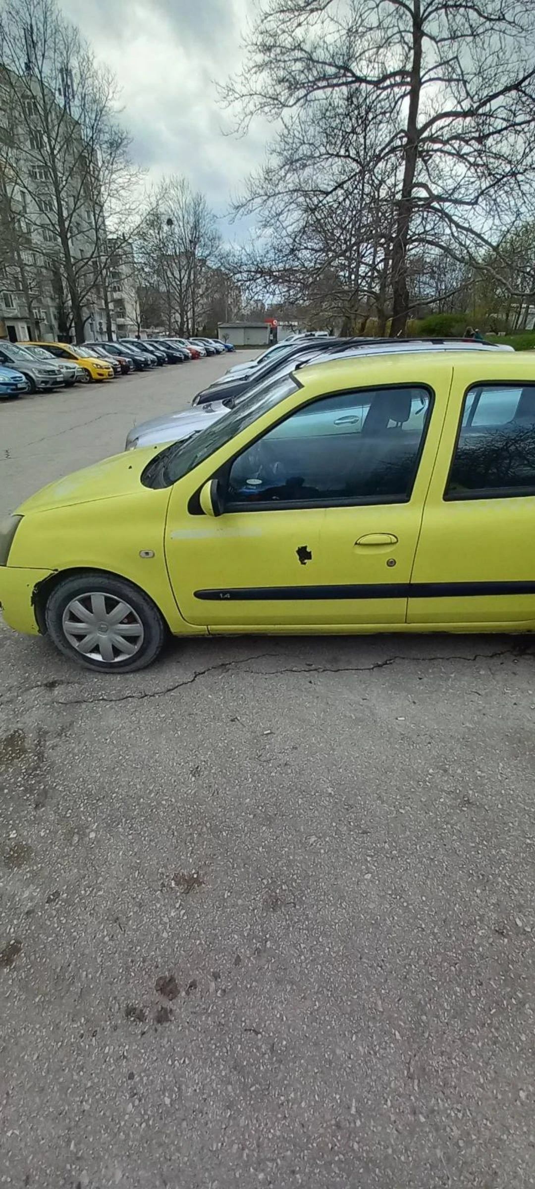 Renault Symbol, снимка 2 - Автомобили и джипове - 54092566