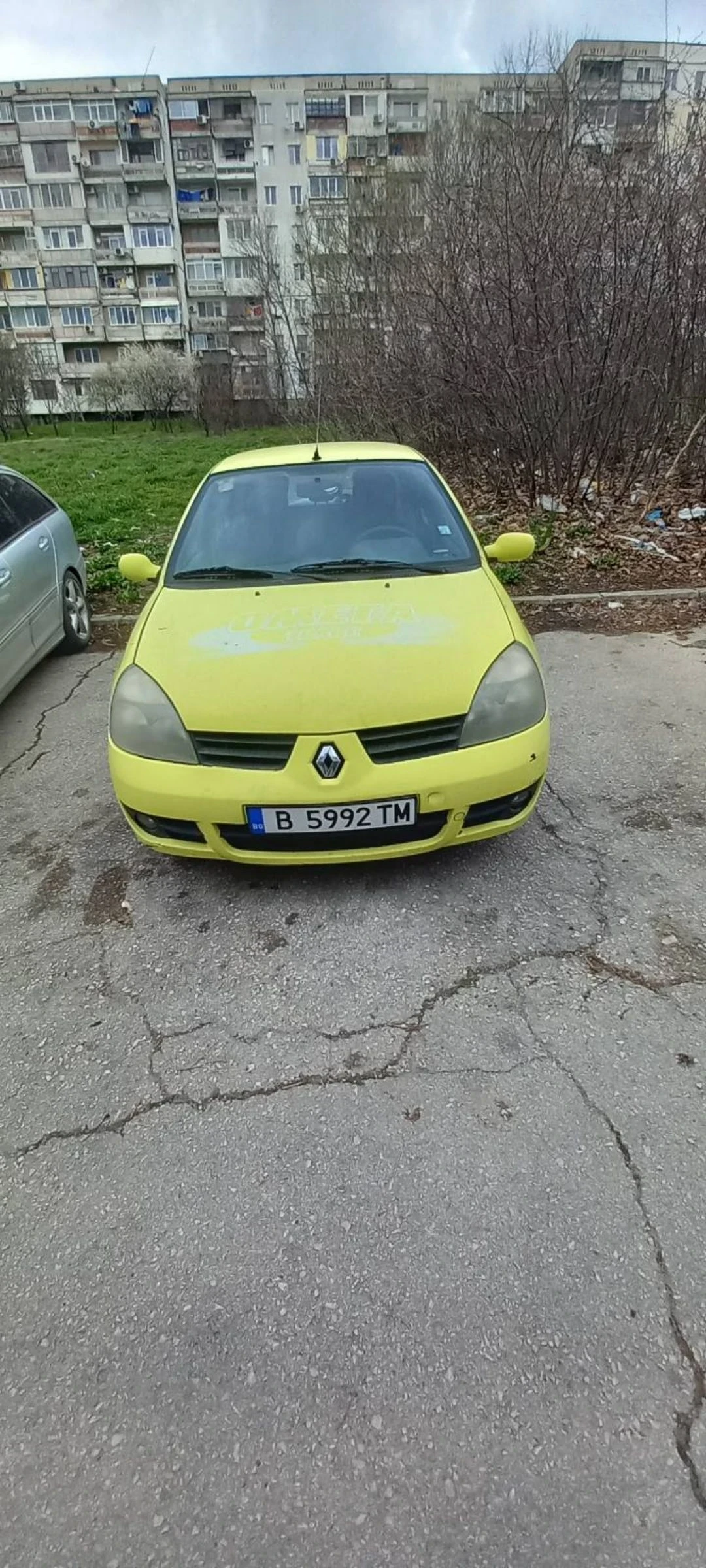 Renault Symbol, снимка 5 - Автомобили и джипове - 54092566