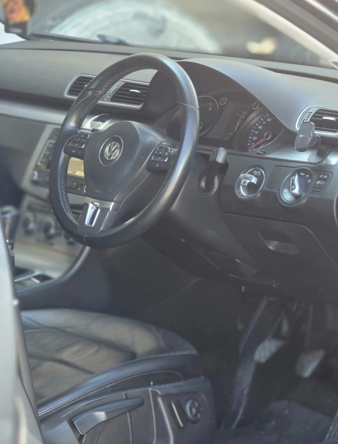 VW Passat 2.0TDI, снимка 3 - Автомобили и джипове - 54251521