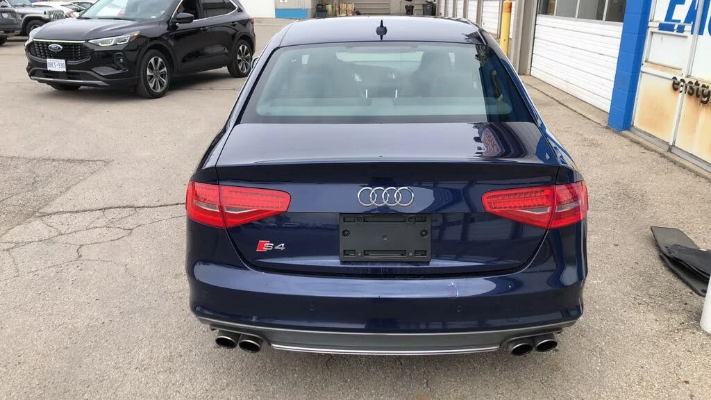 Audi S4 3.0T quattro* Progressiv* АвтоКредит* (ЦЕНА ДО БГ), снимка 5 - Автомобили и джипове - 54416816