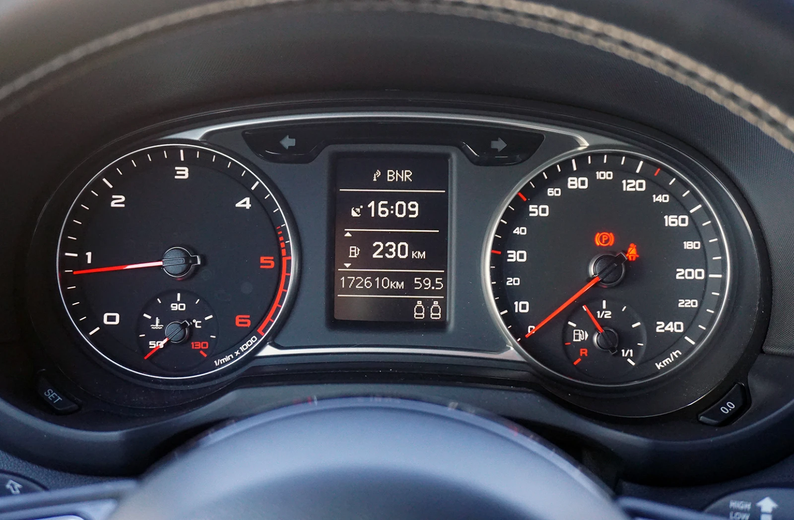 Audi A1, снимка 12 - Автомобили и джипове - 55406310