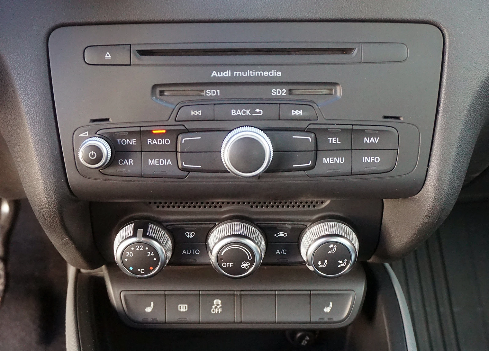 Audi A1, снимка 11 - Автомобили и джипове - 55406310