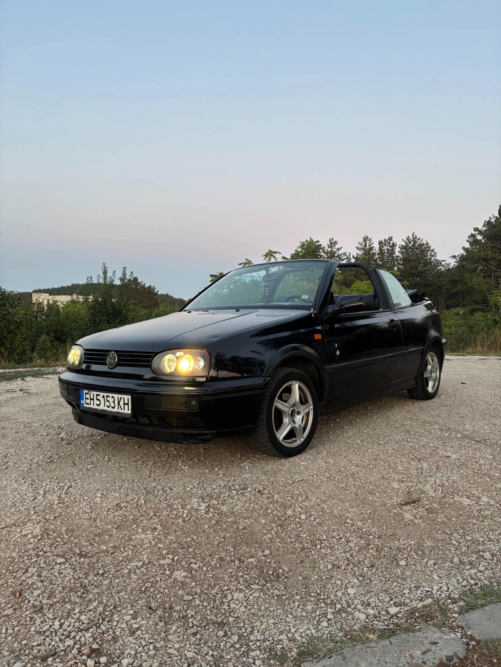 VW Golf 1.8, снимка 3 - Автомобили и джипове - 55630886