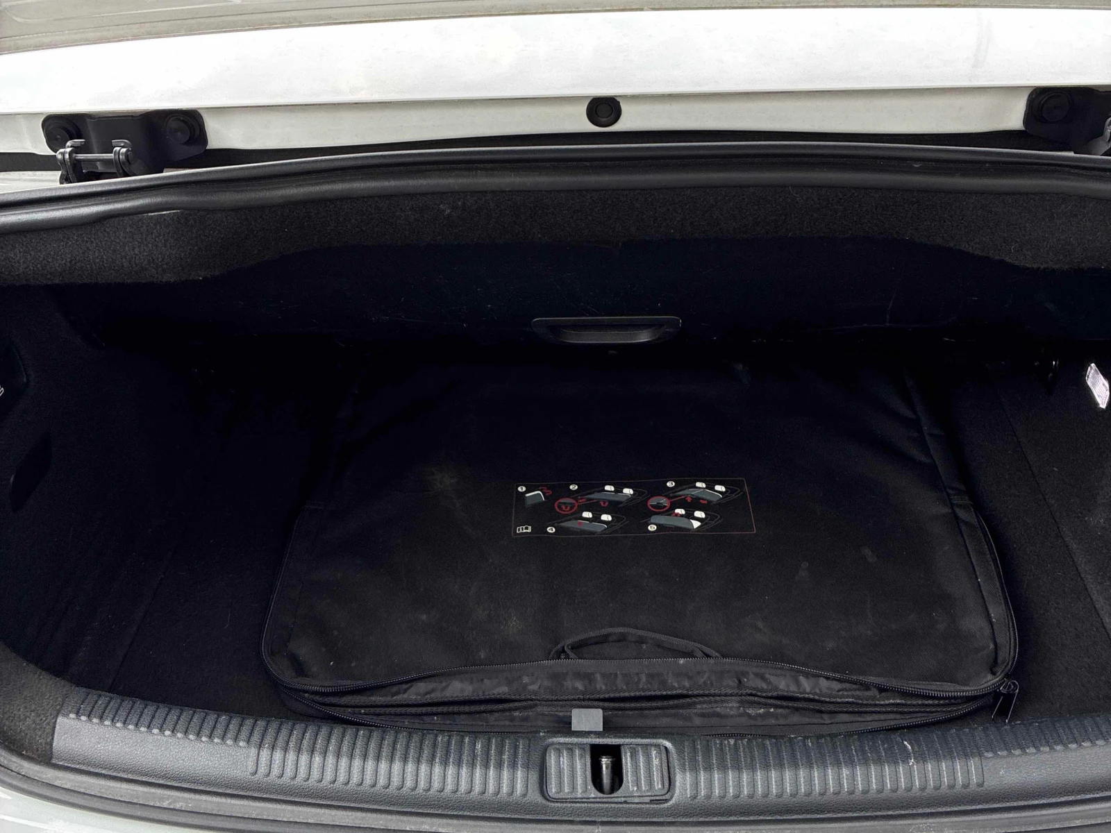 Audi A3 * 2.0T Progressiv * CARFAX * ЦЕНА ДО БГ, снимка 16 - Автомобили и джипове - 55879399