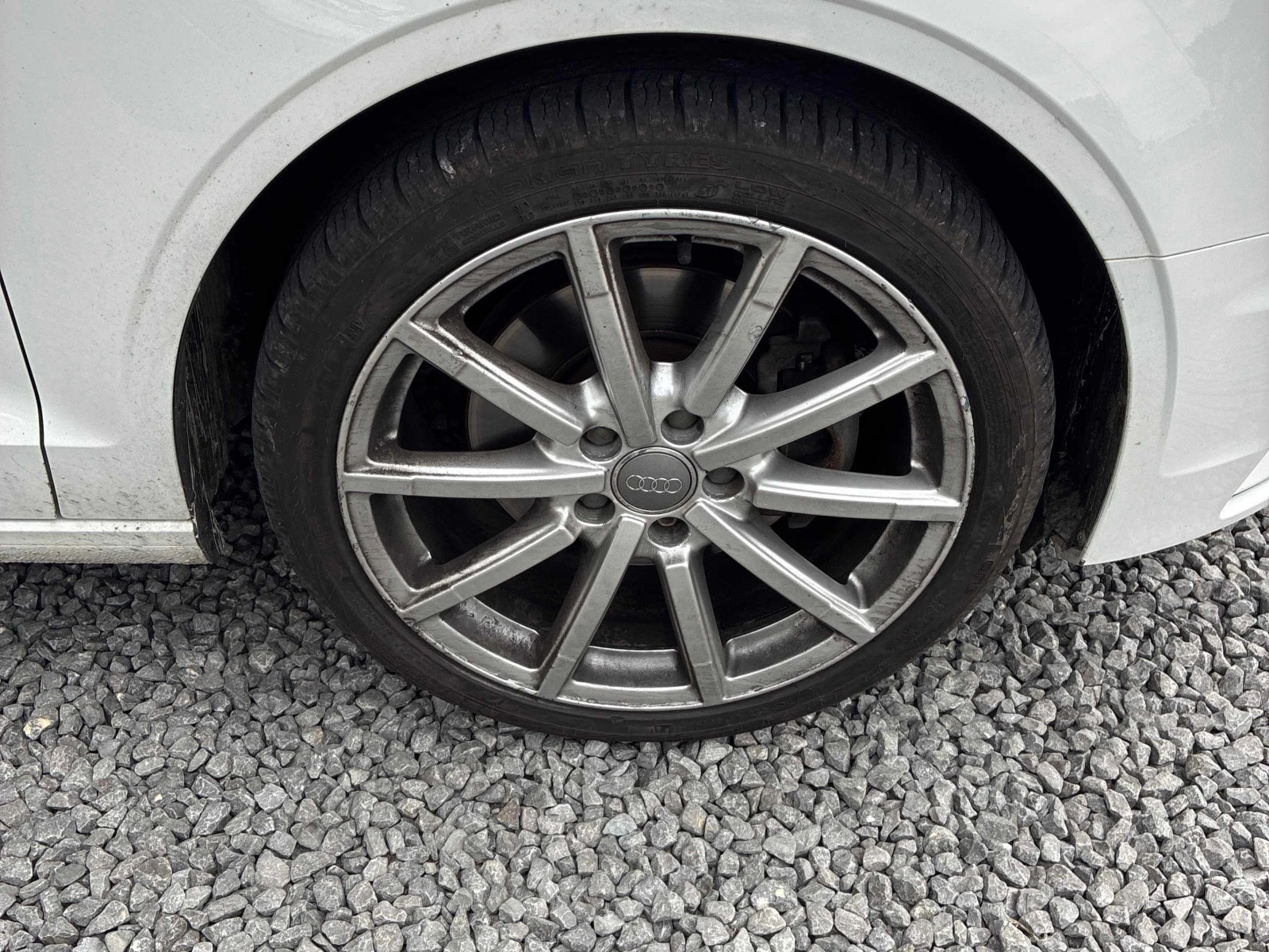 Audi A3 * 2.0T Progressiv * CARFAX * ЦЕНА ДО БГ, снимка 7 - Автомобили и джипове - 55879399
