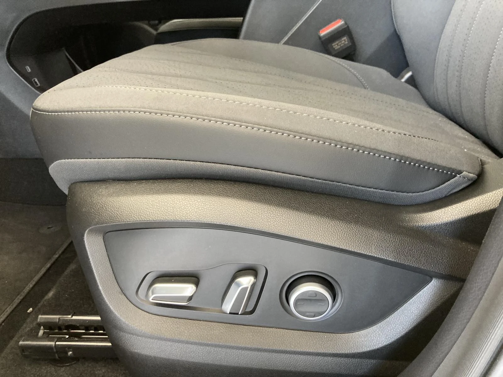 EBRO s800 ICE Luxury, снимка 12 - Автомобили и джипове - 56192203