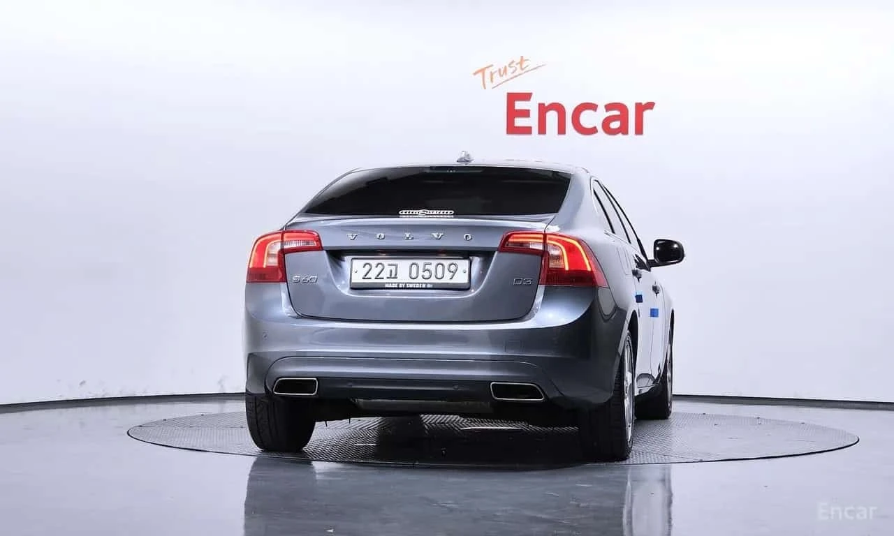 Volvo S60 D3| PANO| ПОДГРЕВИ| КАМЕРА| 2 КЛЮЧА| , снимка 4 - Автомобили и джипове - 56216925