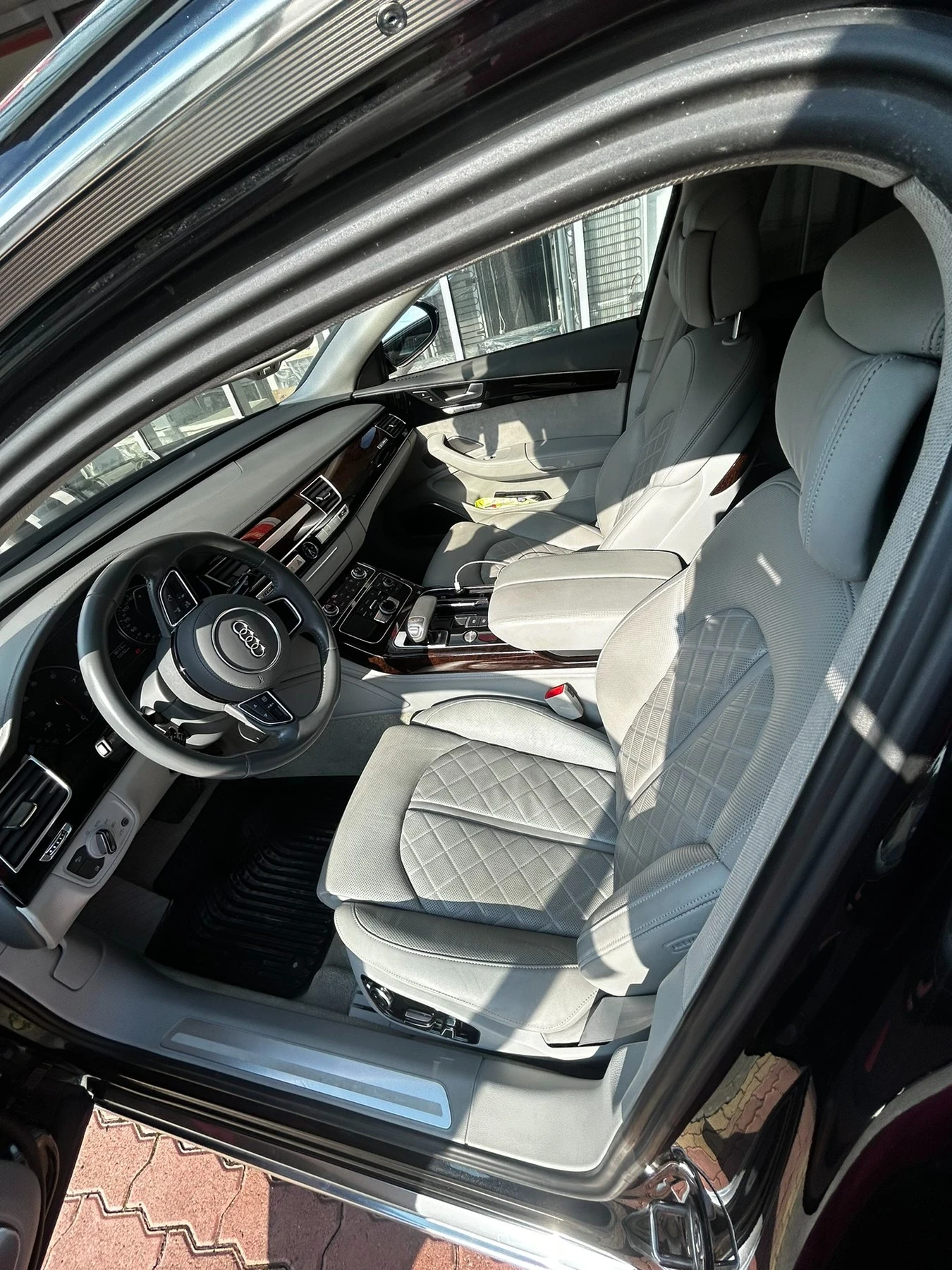 Audi A8 A8 matrix LED, снимка 12 - Автомобили и джипове - 56461284