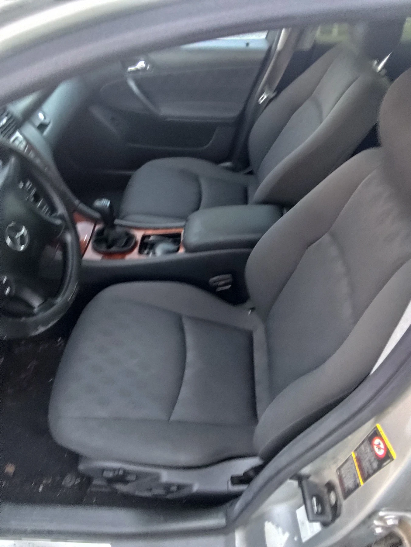 Mercedes-Benz C 220, снимка 9 - Автомобили и джипове - 56645197