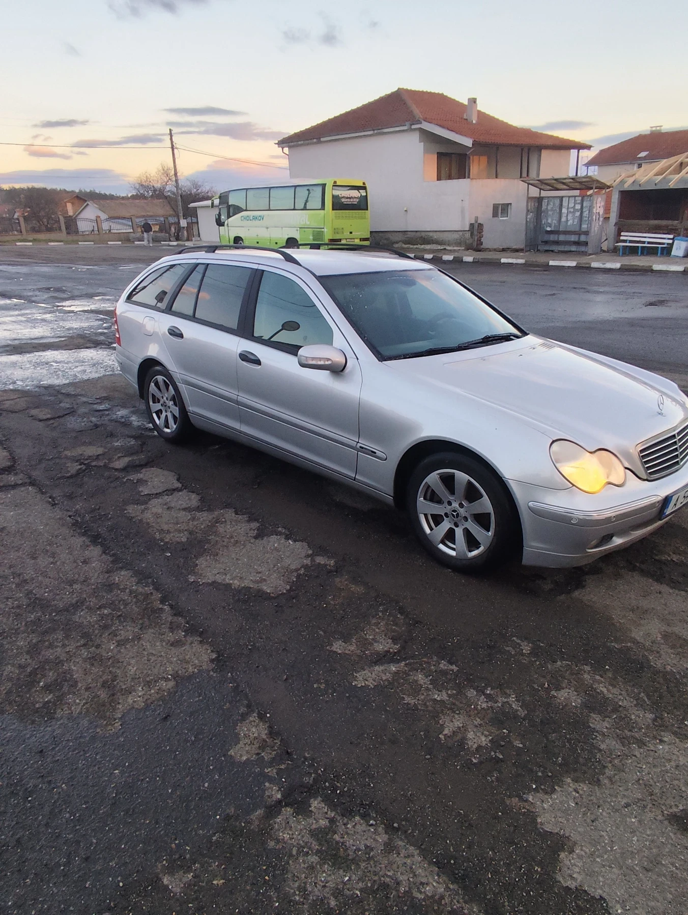 Mercedes-Benz C 220, снимка 5 - Автомобили и джипове - 56645197