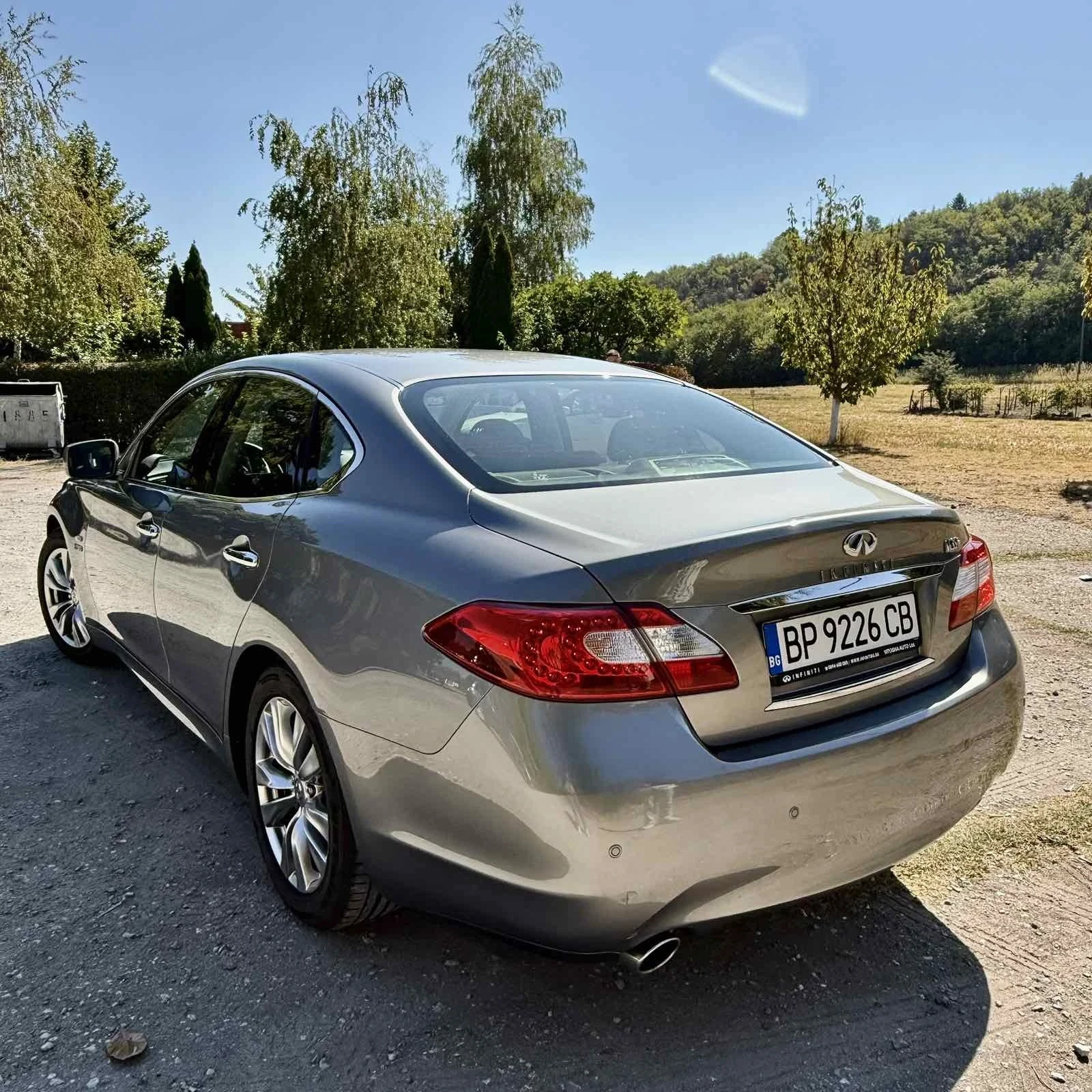 Infiniti M, снимка 4 - Автомобили и джипове - 56747078