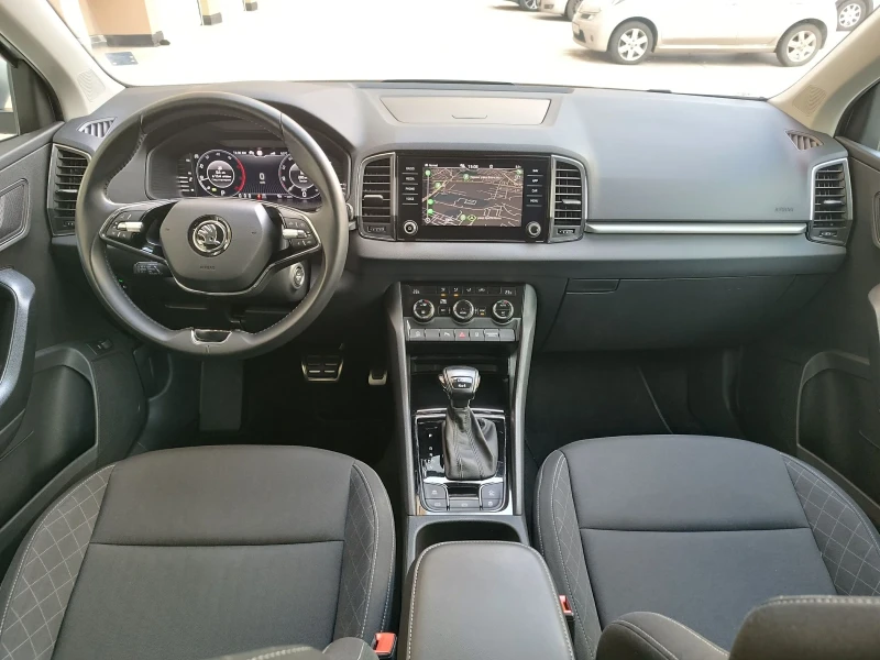 Skoda Karoq Digital, Matrix, Distronic, 4X4, Камера, Обслужен, снимка 10 - Автомобили и джипове - 48799427