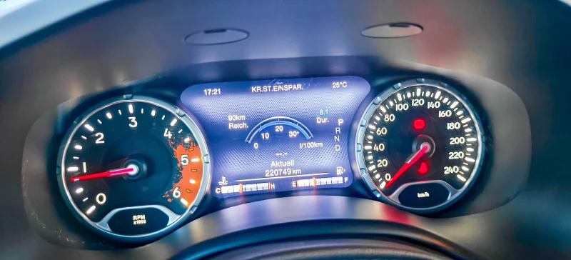 Jeep Renegade 2.0 M-jet Limited 4x4 , снимка 15 - Автомобили и джипове - 51827304