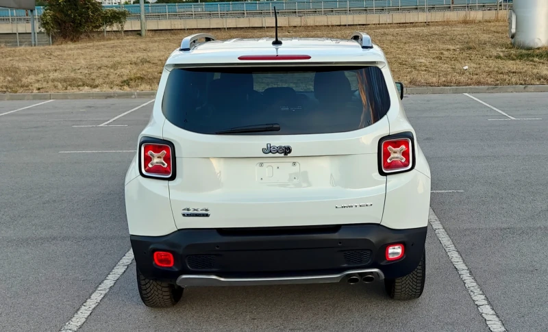Jeep Renegade 2.0 M-jet Limited 4x4 , снимка 8 - Автомобили и джипове - 51827304