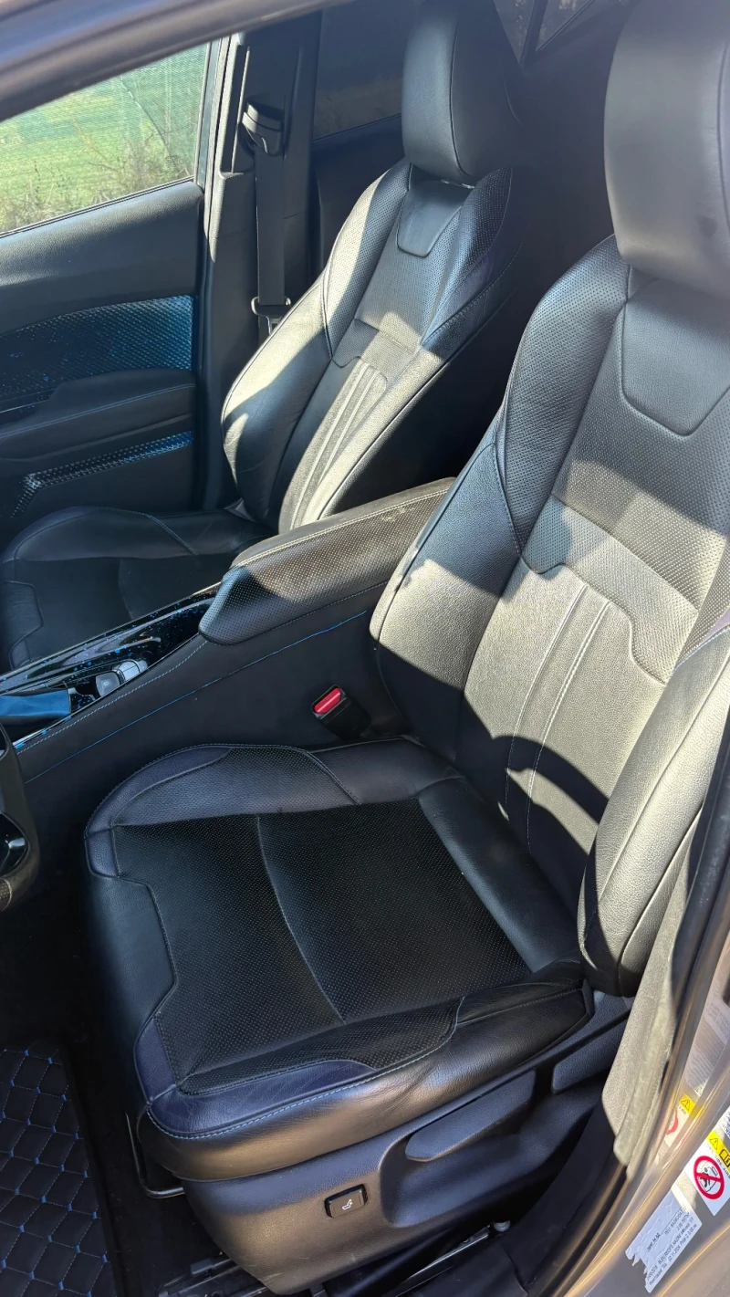 Toyota C-HR, снимка 8 - Автомобили и джипове - 52346294