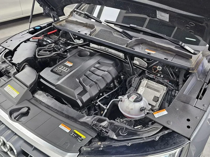 Audi Q5 2.0 TDI Quattro - САМО 30% АВАНС, снимка 6 - Автомобили и джипове - 56007913