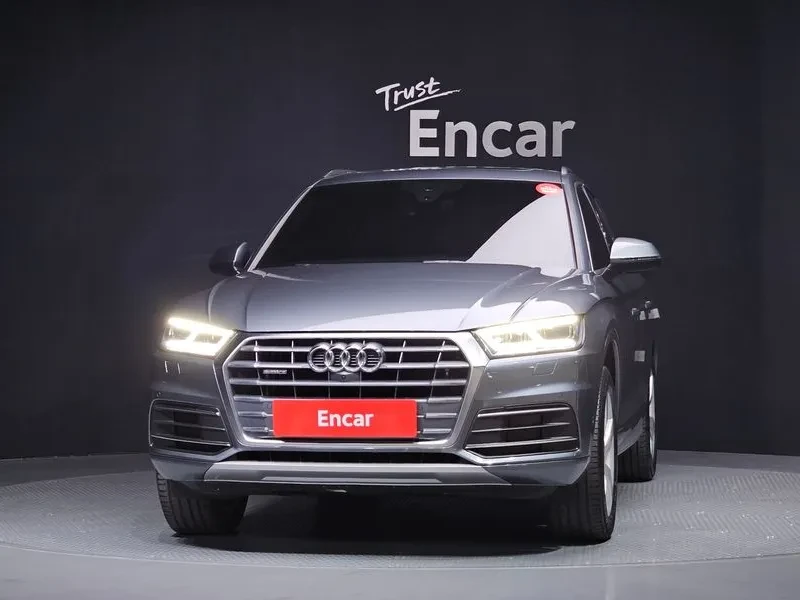 Audi Q5 2.0 TDI Quattro - САМО 30% АВАНС, снимка 3 - Автомобили и джипове - 56007913