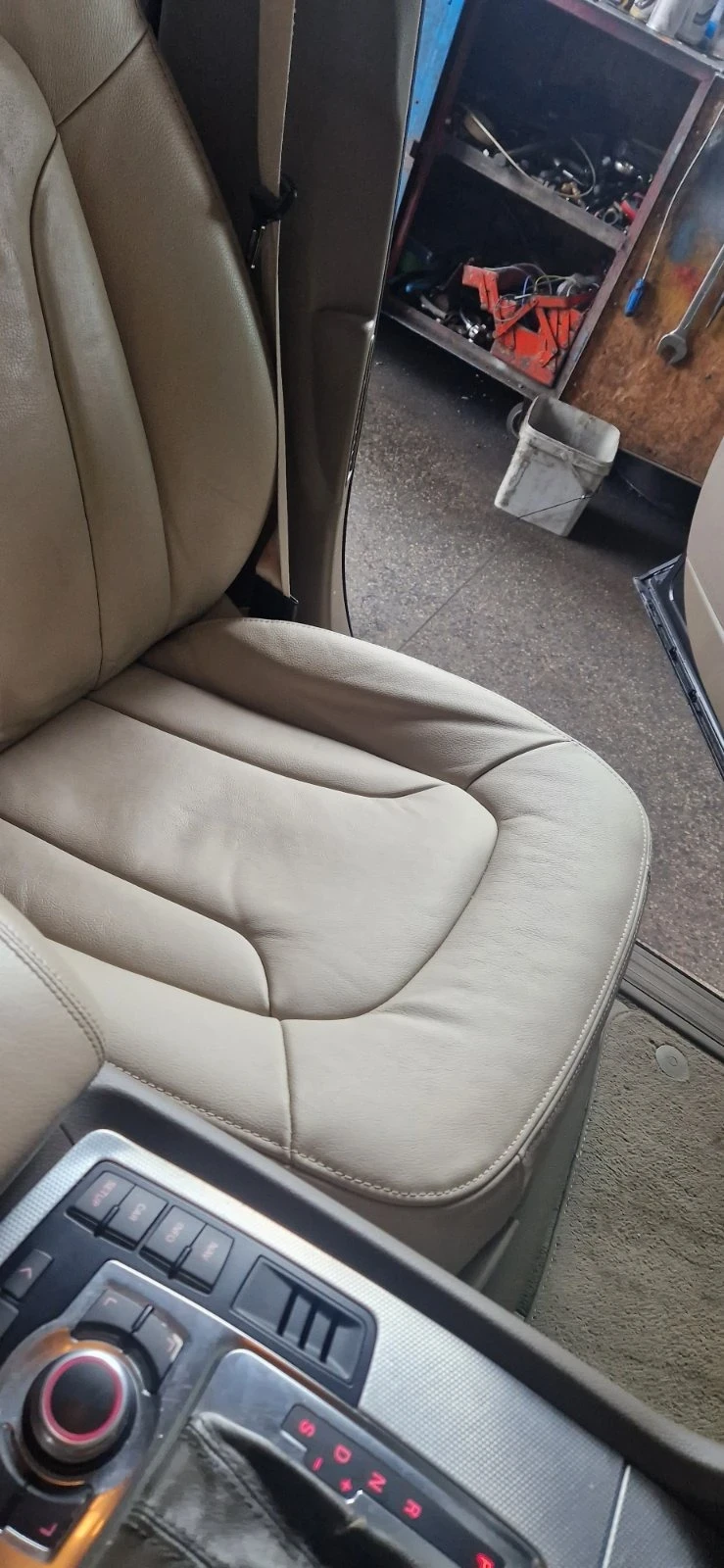 Audi Q7 3.0D 7 места/QUATTRO/Пружини, снимка 14 - Автомобили и джипове - 56254419