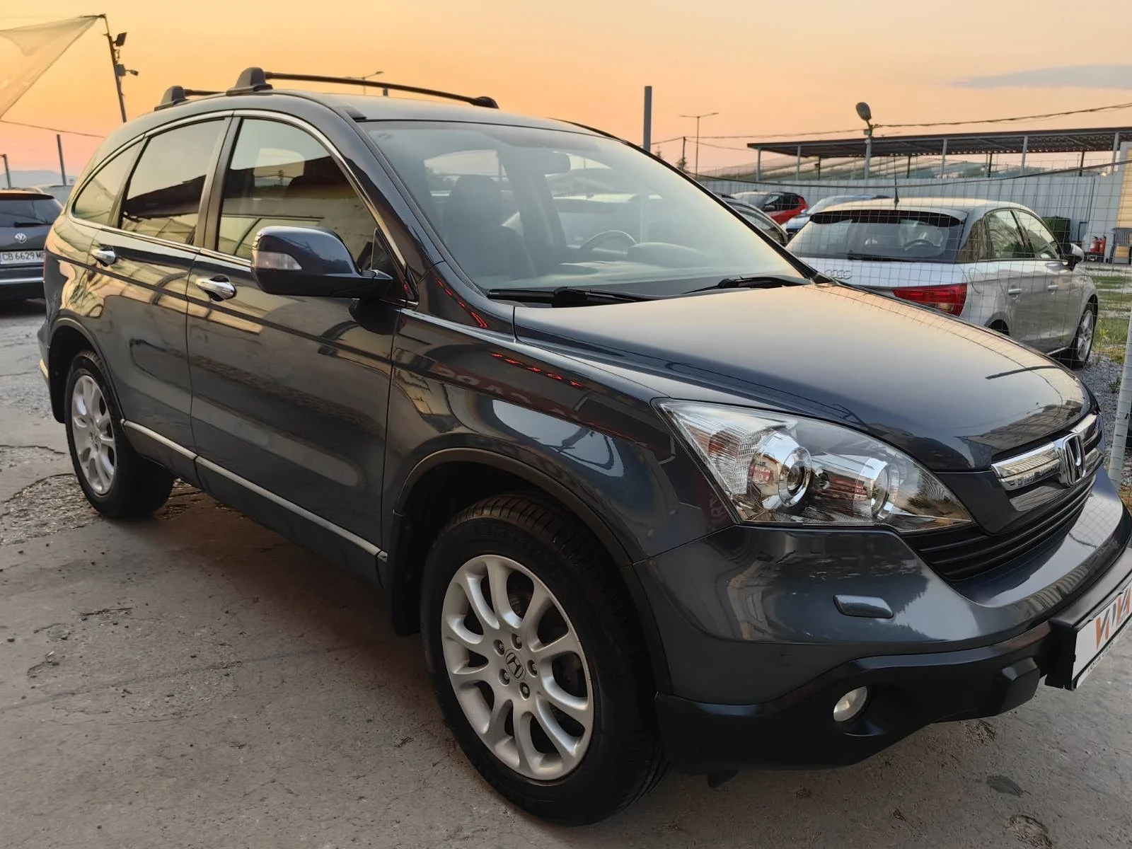 Honda Cr-v 2.0i-150к.с* Автомат* Кожа* Панорама* Подгрев* Пар - изображение 5