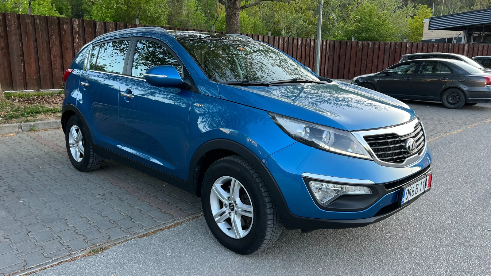Kia Sportage 2.0i 4x4 - изображение 3