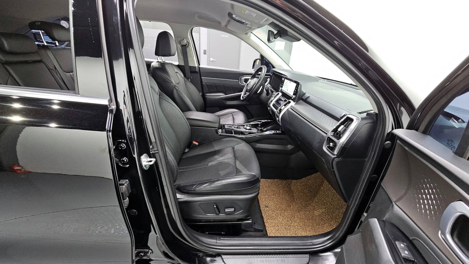 Kia Sorento 2.2 4WD NOBLESSE autogeorge.com, снимка 11 - Автомобили и джипове - 53719127