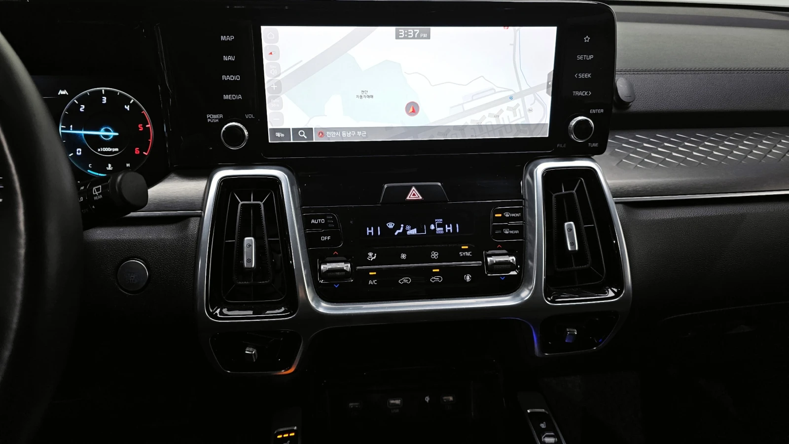 Kia Sorento 2.2 4WD NOBLESSE autogeorge.com, снимка 15 - Автомобили и джипове - 53719127