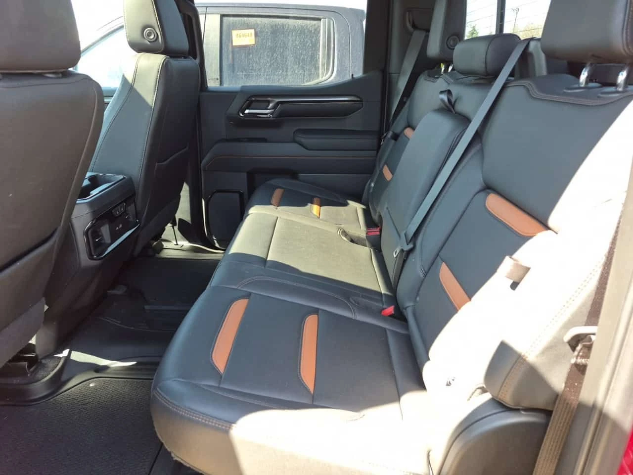 Gmc Sierra * AT4 CREW CAB SHORT BED * CARFAX * 2 КЛЮЧА * , снимка 11 - Автомобили и джипове - 54010119