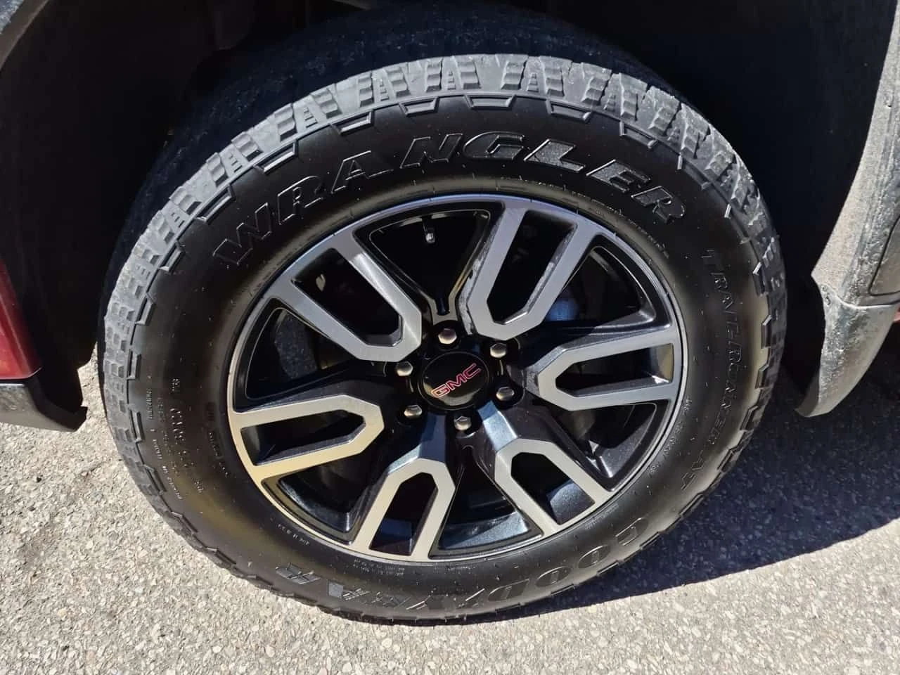 Gmc Sierra * AT4 CREW CAB SHORT BED * CARFAX * 2 КЛЮЧА * , снимка 6 - Автомобили и джипове - 54010119