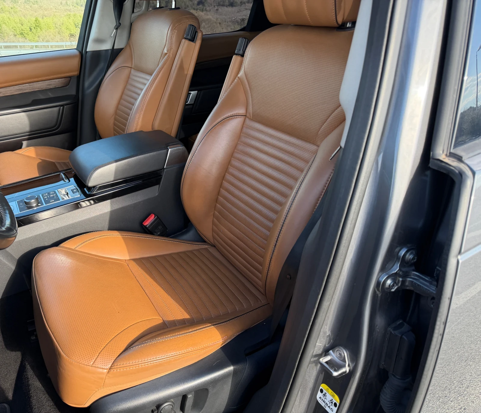 Land Rover Discovery 3.0 HSE TD6, снимка 5 - Автомобили и джипове - 54333579