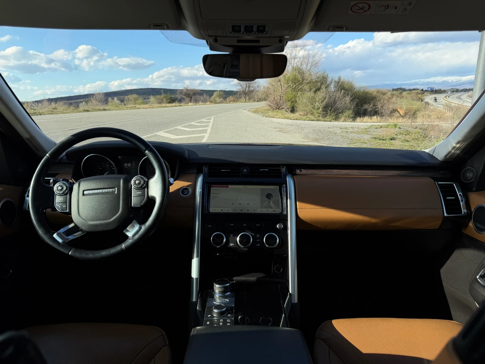 Land Rover Discovery 3.0 HSE TD6, снимка 12 - Автомобили и джипове - 54333579