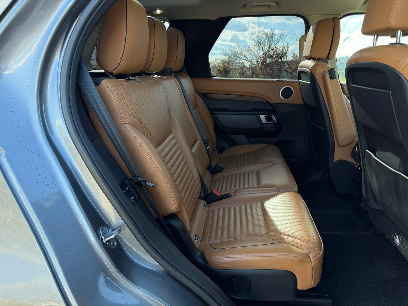 Land Rover Discovery 3.0 HSE TD6, снимка 15 - Автомобили и джипове - 54333579