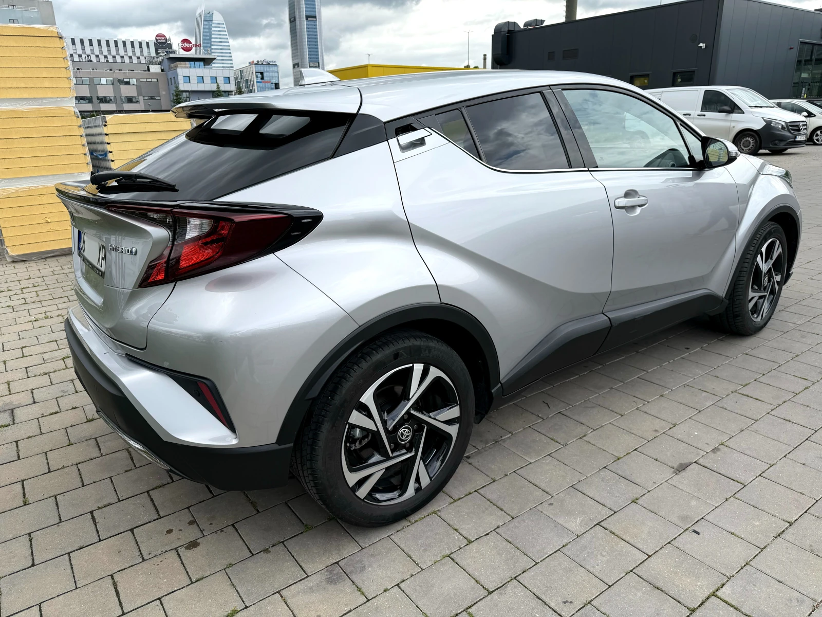 Toyota C-HR, снимка 11 - Автомобили и джипове - 54722322