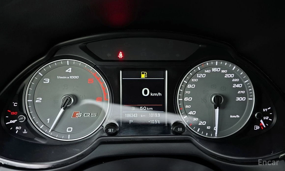 Audi SQ5, снимка 8 - Автомобили и джипове - 55516892