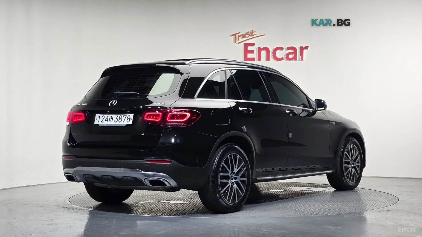 Mercedes-Benz GLC 300 4MATIC/DRIVE-ASSISTS/SUNROOF/DIGITAL, снимка 2 - Автомобили и джипове - 55746800