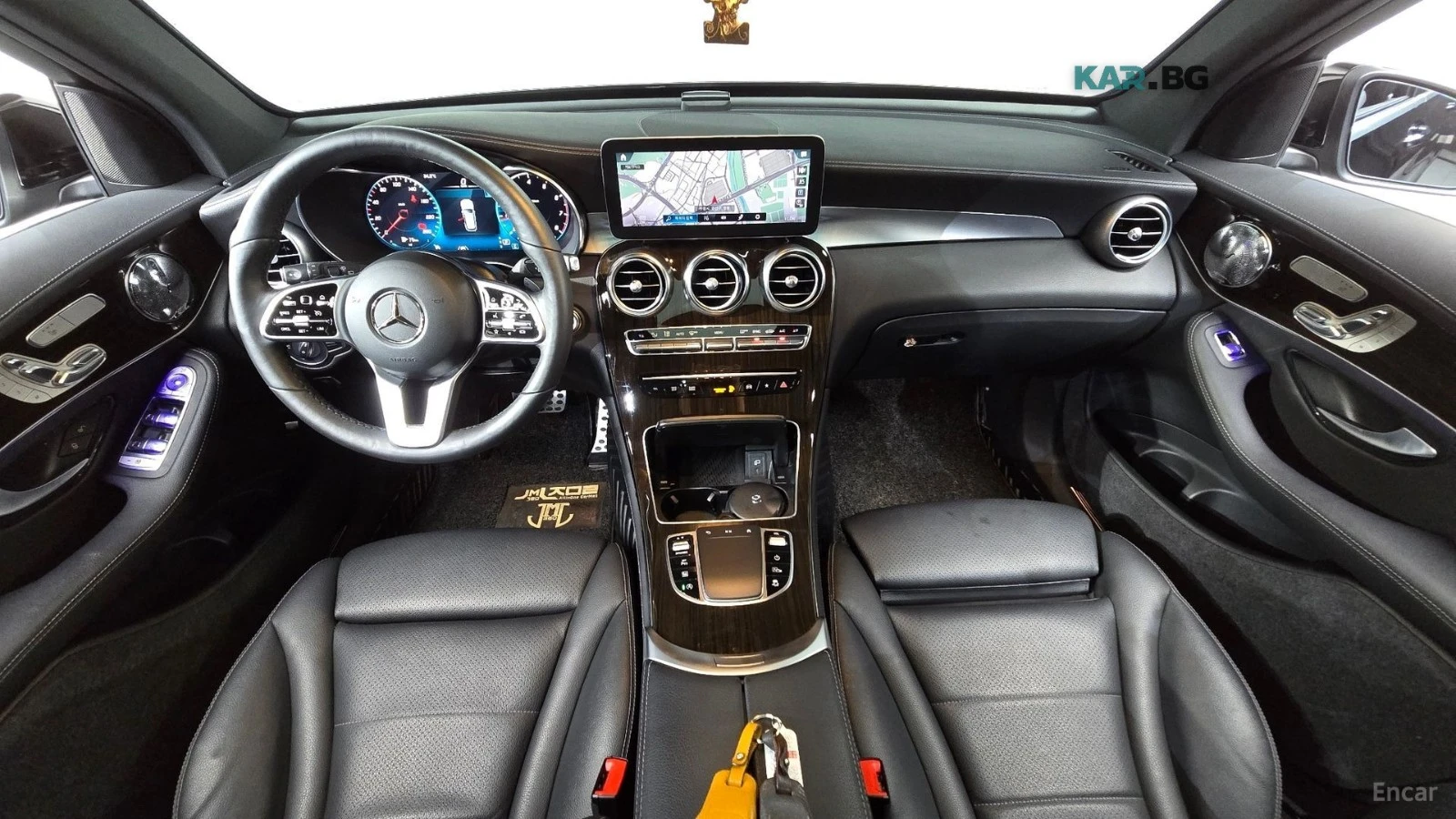 Mercedes-Benz GLC 300 4MATIC/DRIVE-ASSISTS/SUNROOF/DIGITAL, снимка 6 - Автомобили и джипове - 55746800