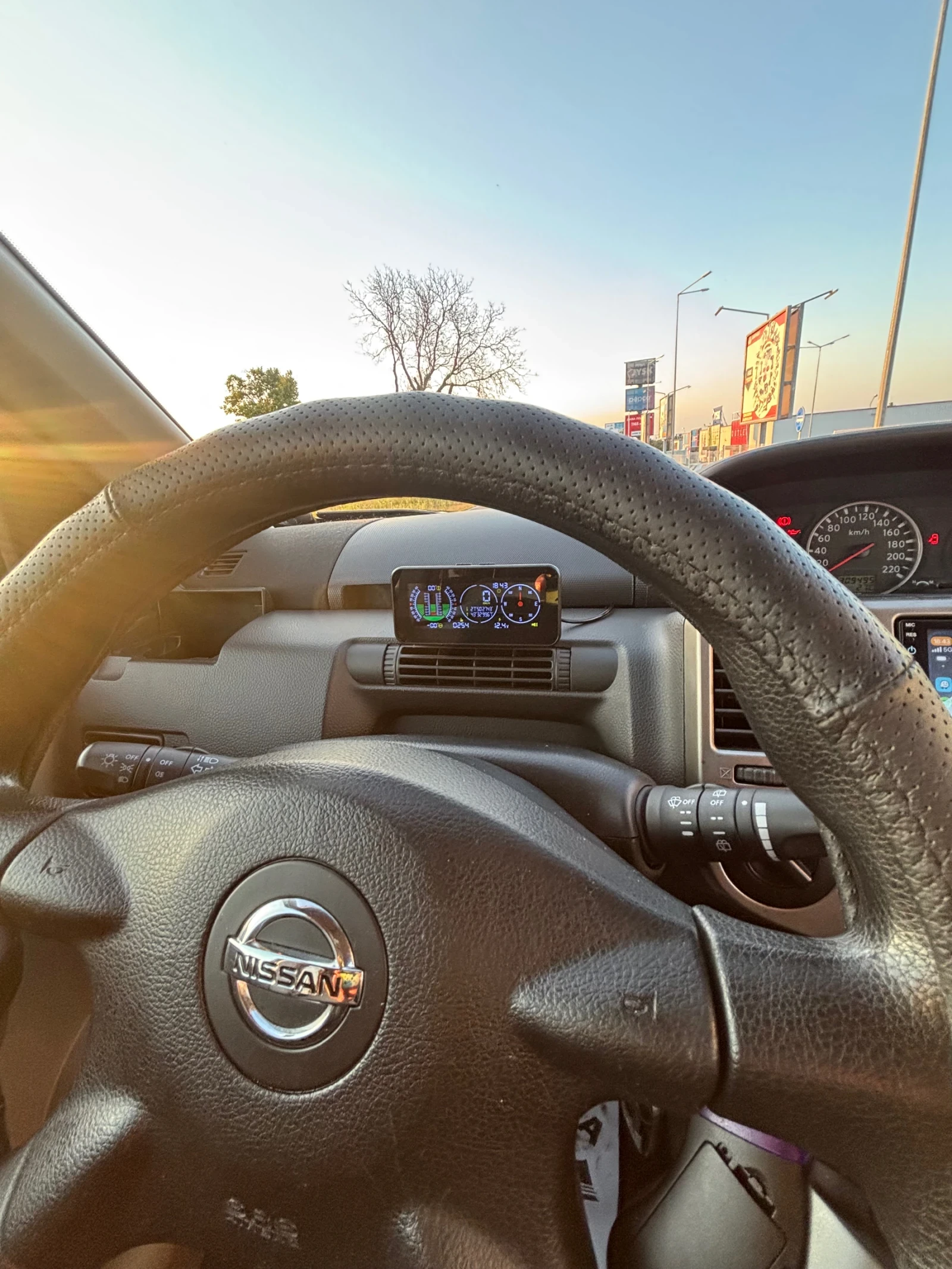 Nissan X-trail, снимка 8 - Автомобили и джипове - 56034787
