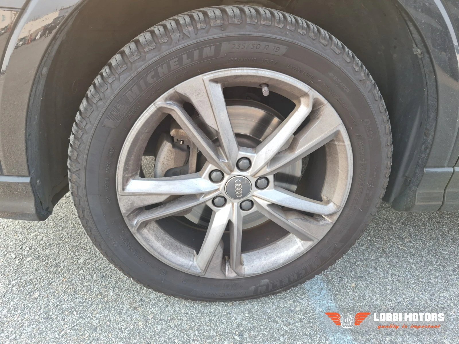 Audi Q3, снимка 6 - Автомобили и джипове - 56103874
